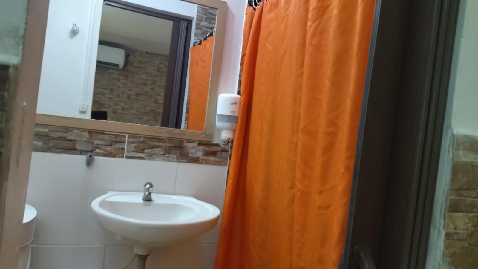San Andres Vive Paradise Habitaciones Con Bano Privado A 80Mts De La Playa Principal Esterno foto