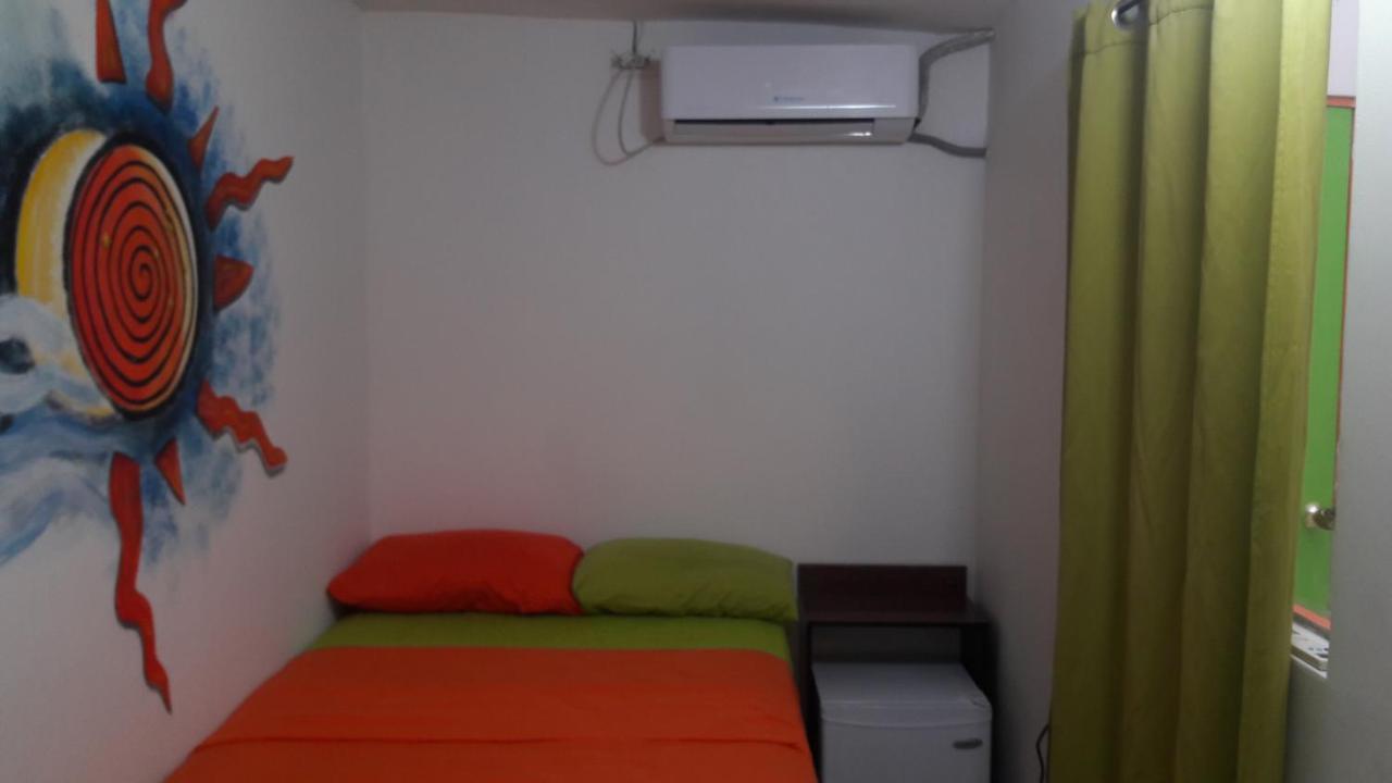 San Andres Vive Paradise Habitaciones Con Bano Privado A 80Mts De La Playa Principal Esterno foto