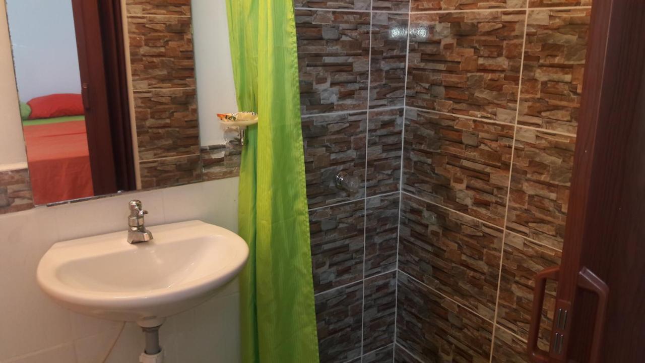 San Andres Vive Paradise Habitaciones Con Bano Privado A 80Mts De La Playa Principal Esterno foto
